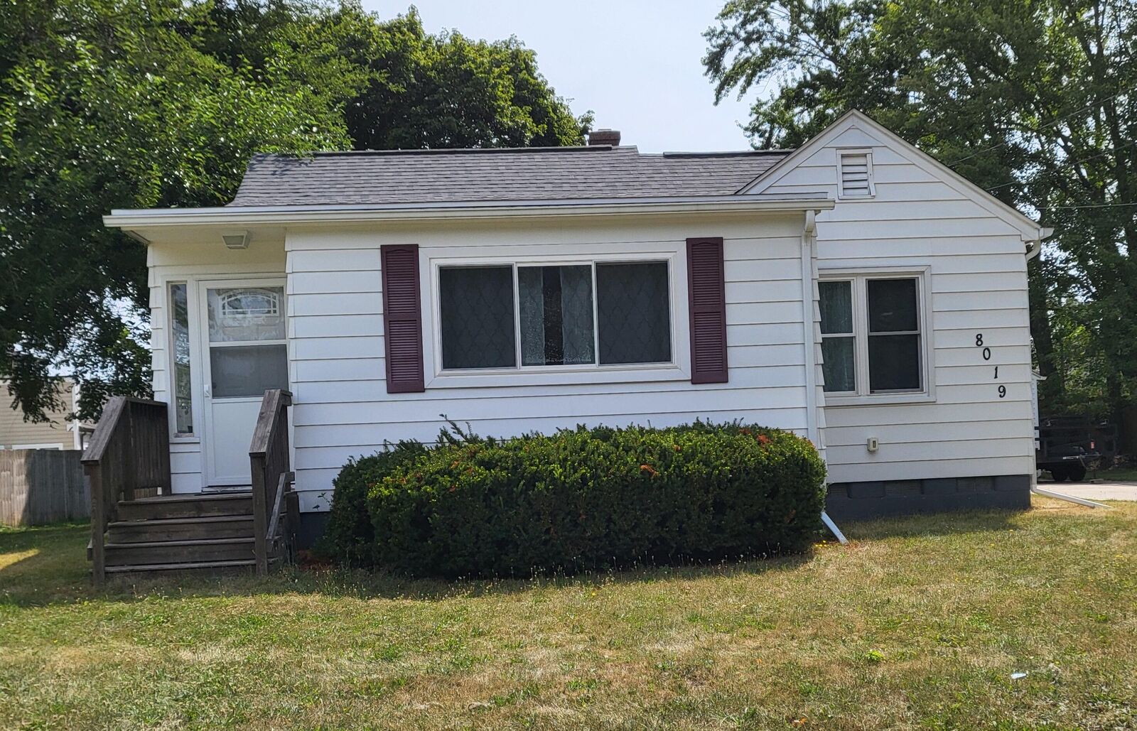 Property Photo: 8019 Lake Wood Drive MI 49002