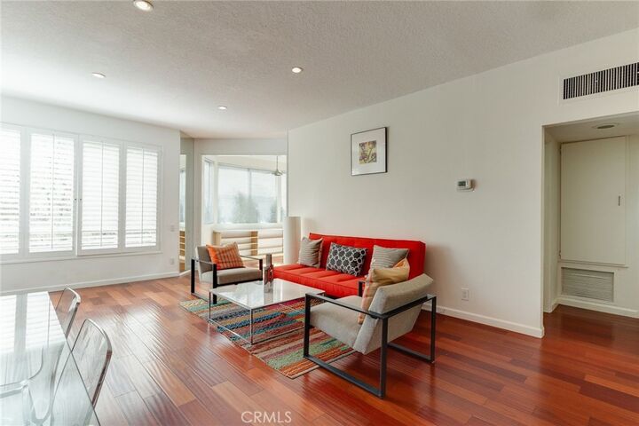 Property Photo:  8960 Cynthia Street 103  CA 90069 