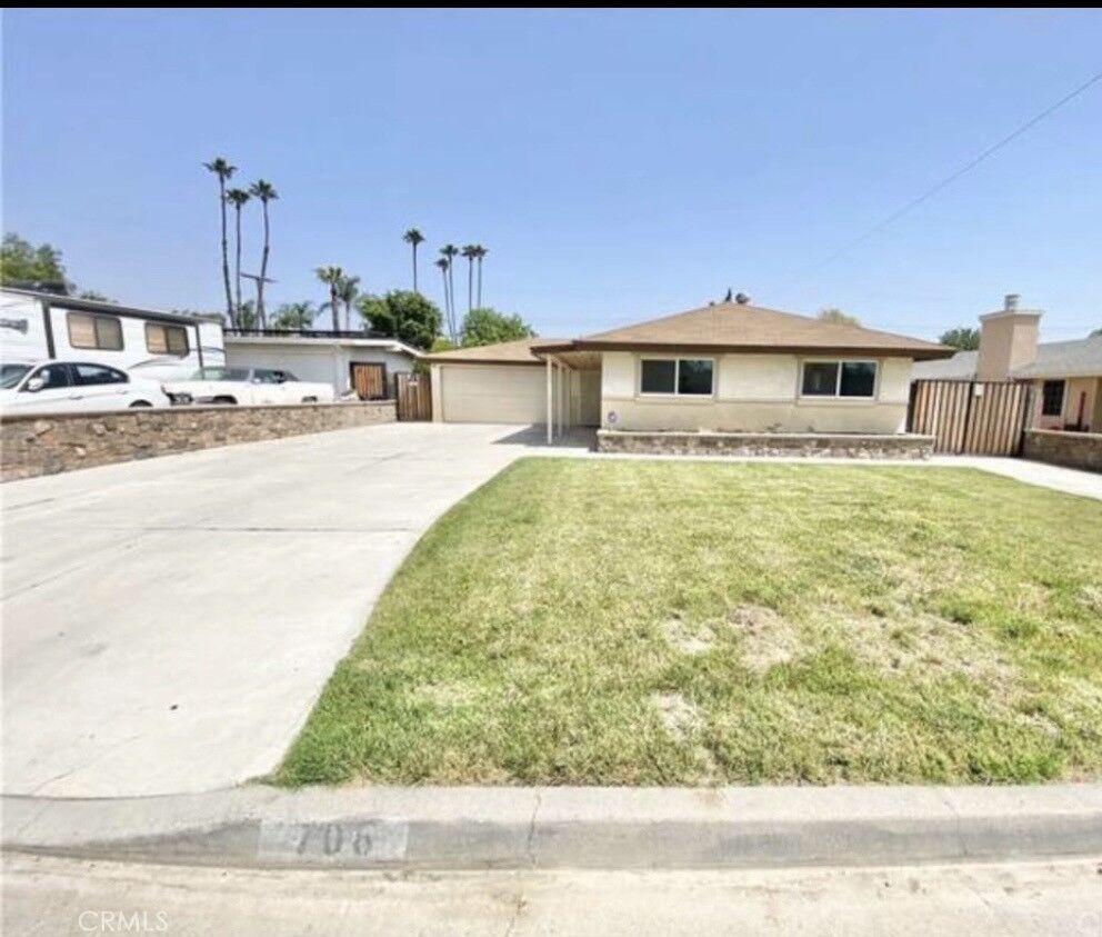 Property Photo:  706 Kemp  CA 92501 