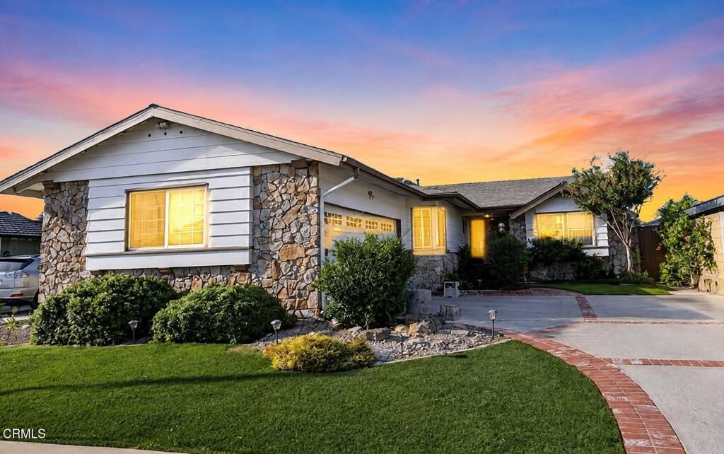 Property Photo:  7871 E Ring Street  CA 90808 