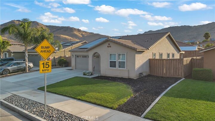 Property Photo:  684 Julian Avenue  CA 92582 