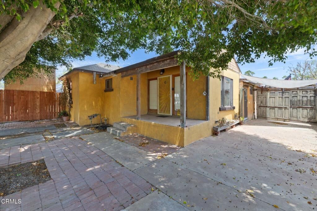 Property Photo: 2982 Sherwin Avenue CA 93003