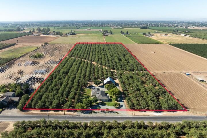 Property Photo:  8460 E Keyes Road  CA 95326 