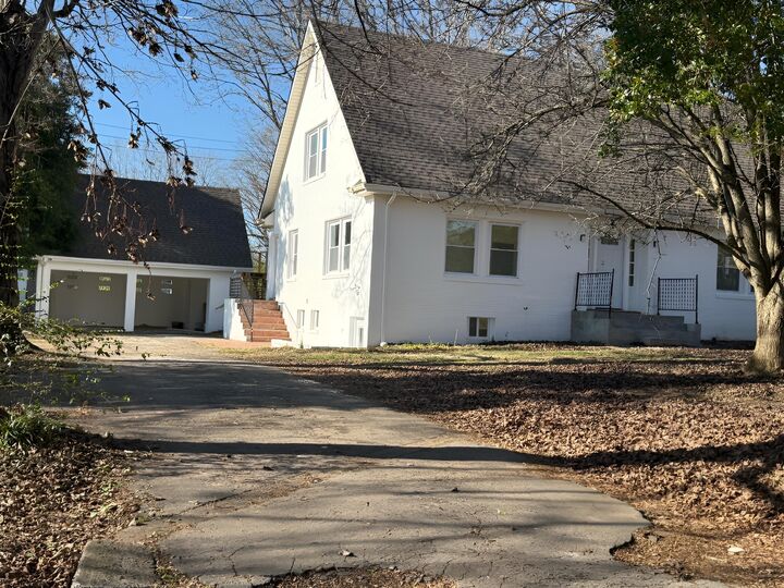 Property Photo:  103 Springer Dr  TN 38464 