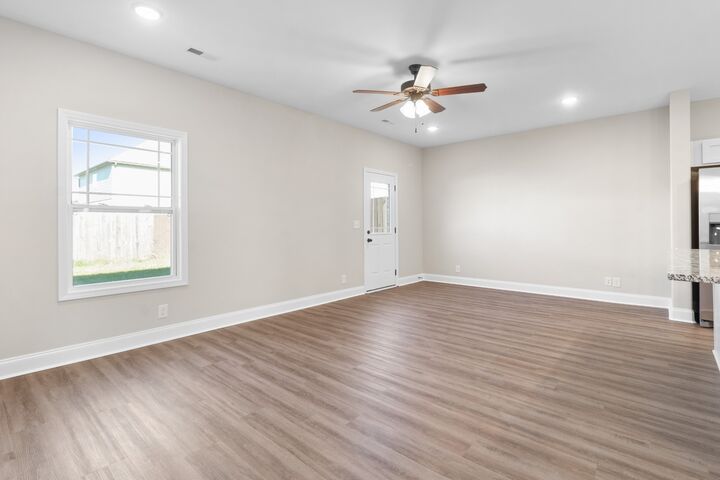 Property Photo: 208 W Fallow Ct TN 37040