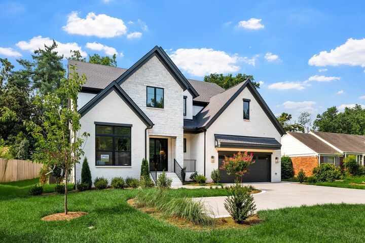 Property Photo: 1103 Maplehurst Ln TN 37204