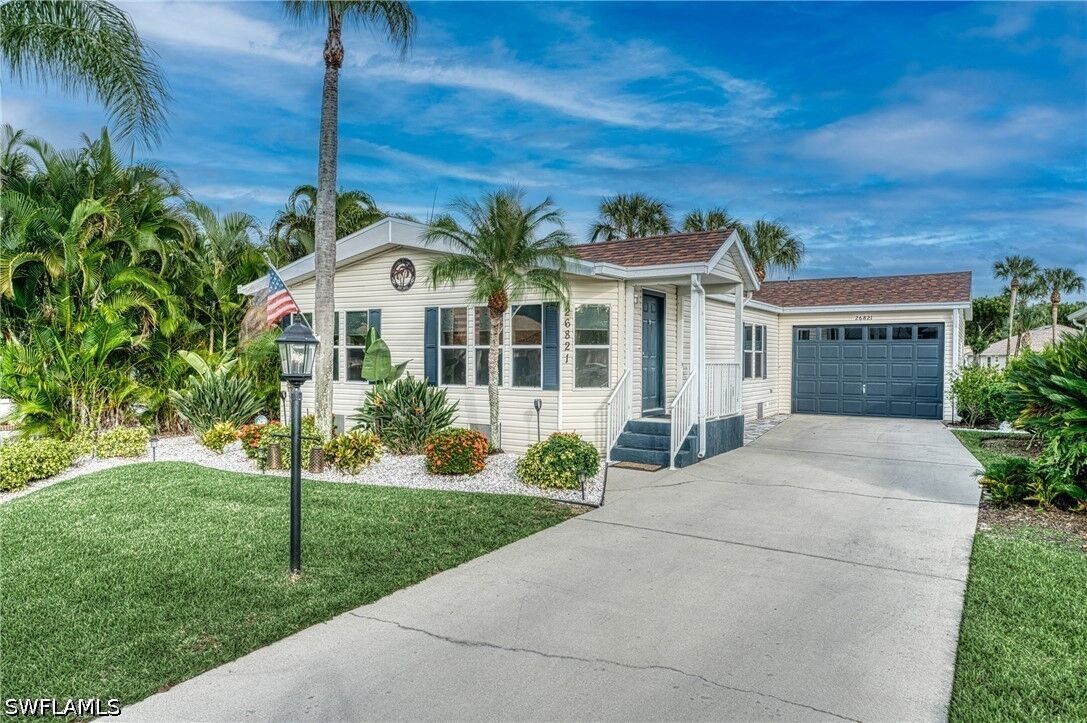 Property Photo:  26821 Sammoset Way  FL 34135 