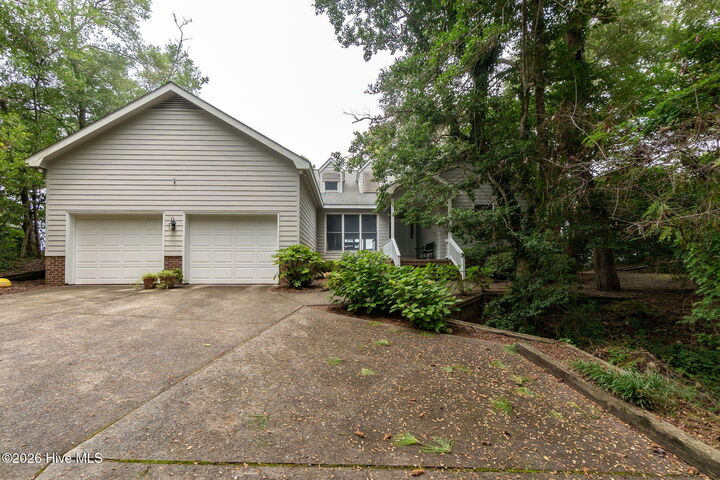 Property Photo: 270 Oakleaf Drive NC 28512