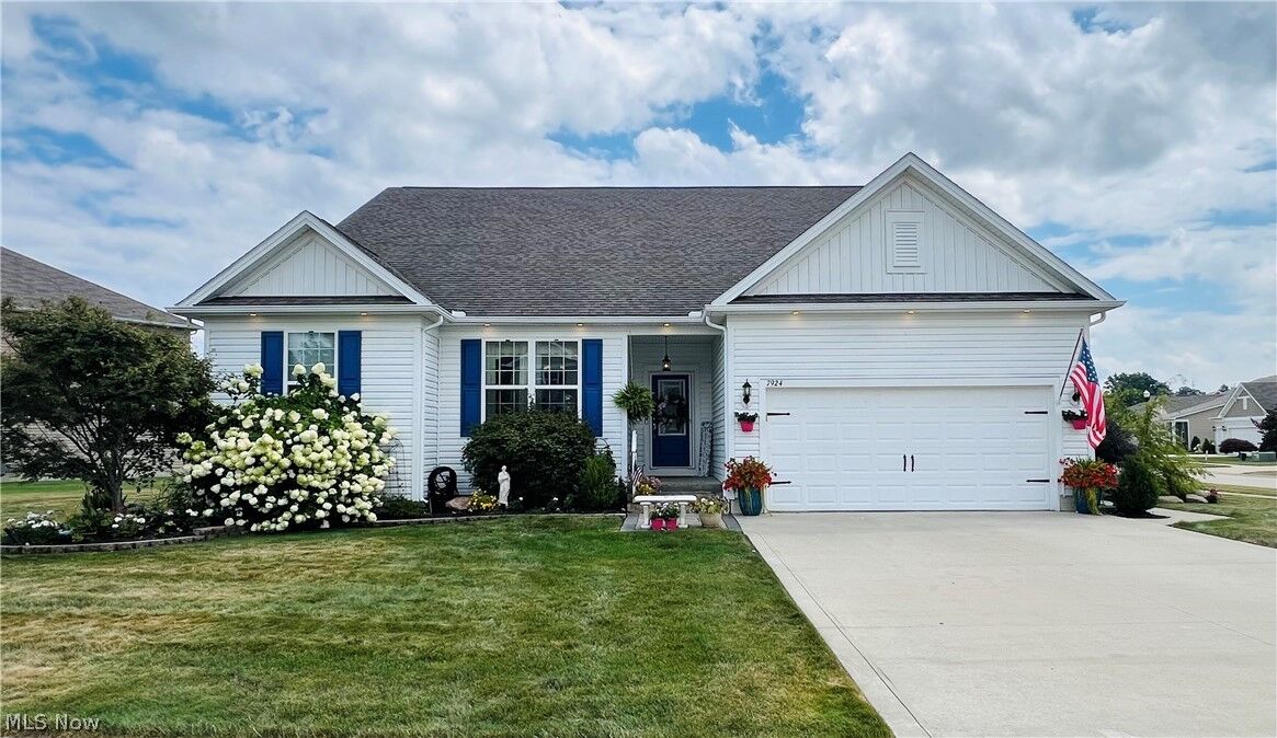Property Photo: 7924 Heatherglen Drive OH 44060
