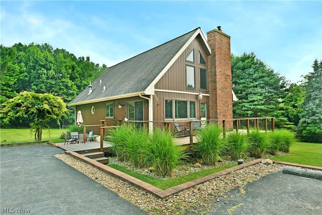 Property Photo: 7500 Job Greenville Road OH 44428