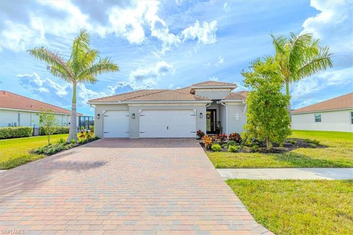 Property Photo:  18750 Lake Hammock Dr  FL 34114 