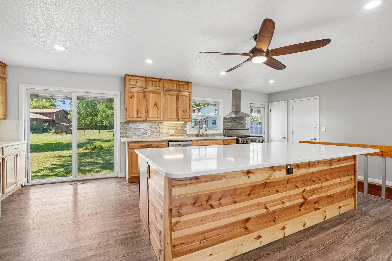 Property Photo:  15204 Lead Street  MN 55306 