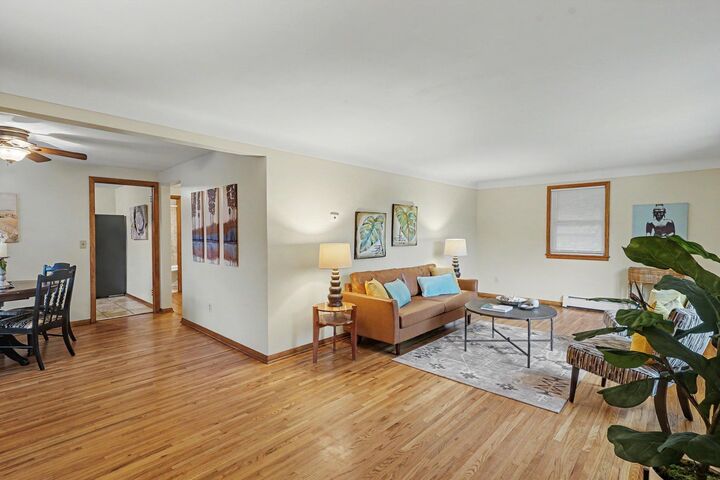 Property Photo:  1680 Burns Avenue  MN 55106 