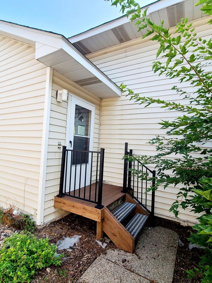 Property Photo: 808 9th Avenue SE MN 55414