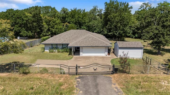 Property Photo:  780 S Fm 17  TX 75410 