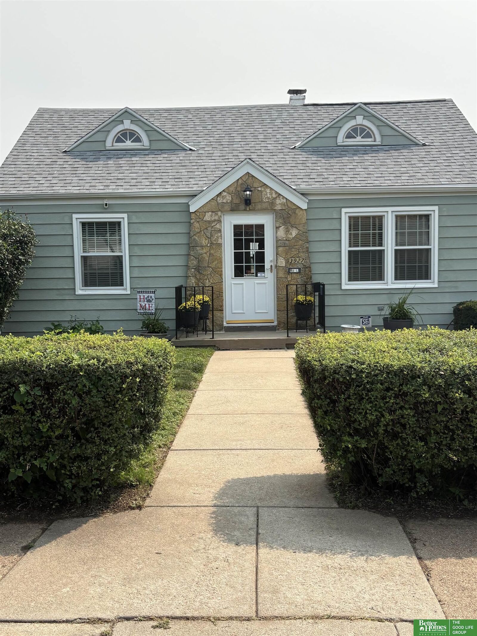 Property Photo: 3927 X Street NE 68107