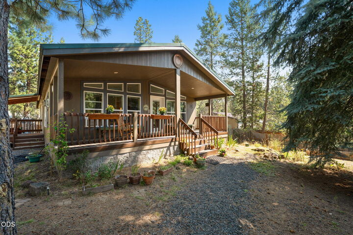 Property Photo:  17274 Jacinto Road  OR 97707 