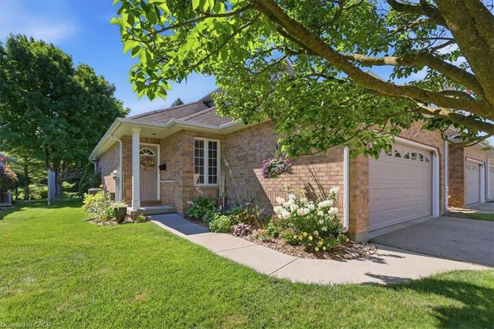 1550 Gordon Street 18 — photo 1