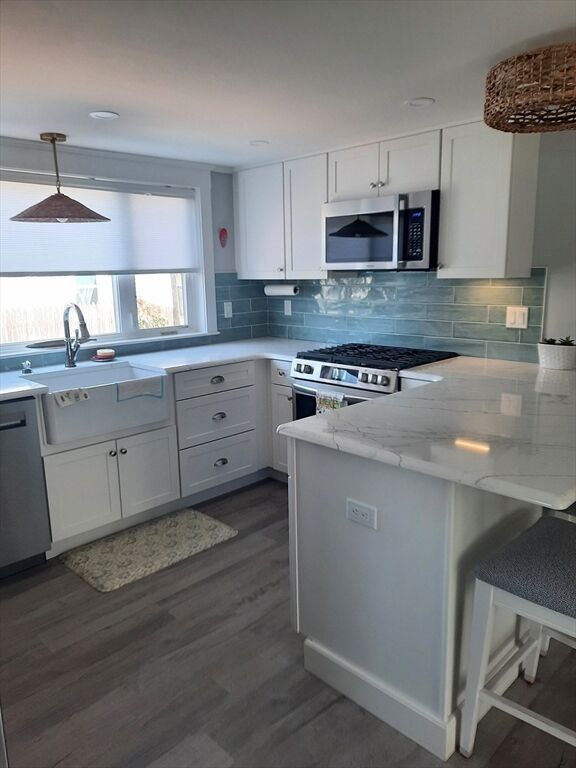 Property Photo:  2 McArthur Ln  MA 02050 