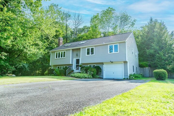 Property Photo:  11 Fairview Ln  MA 02190 