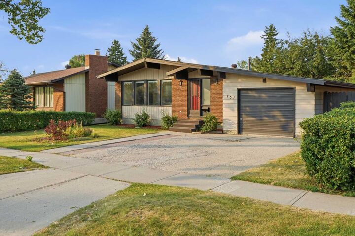Property Photo:  731 Queensland Drive SE  AB T2J 4S8 