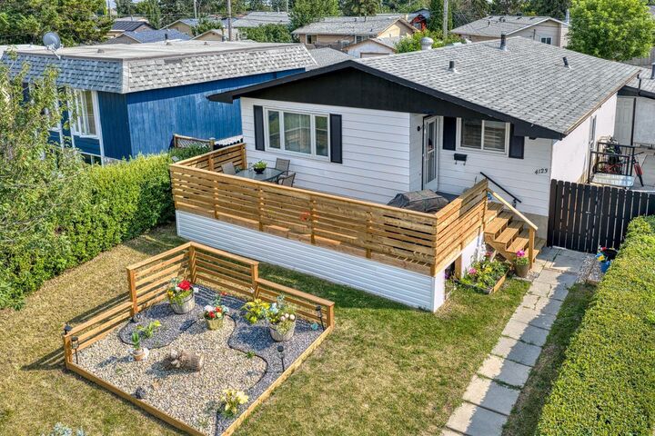 4123 30 Avenue SE — photo 1