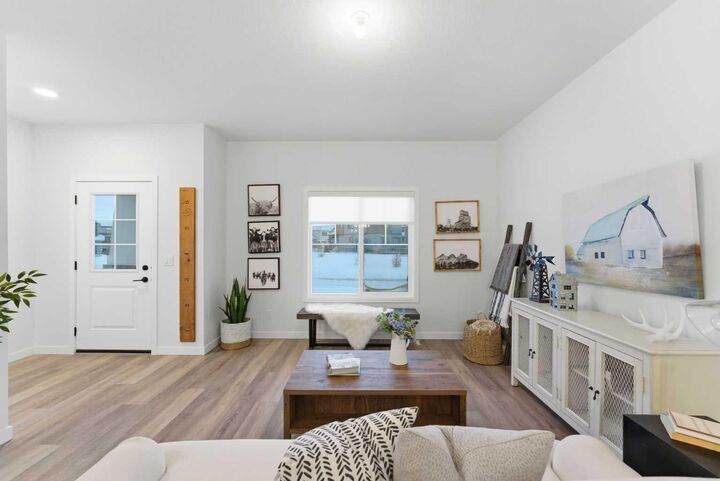 Property Photo: 994 Chinook Winds Meadow SW AB T4B 5R1