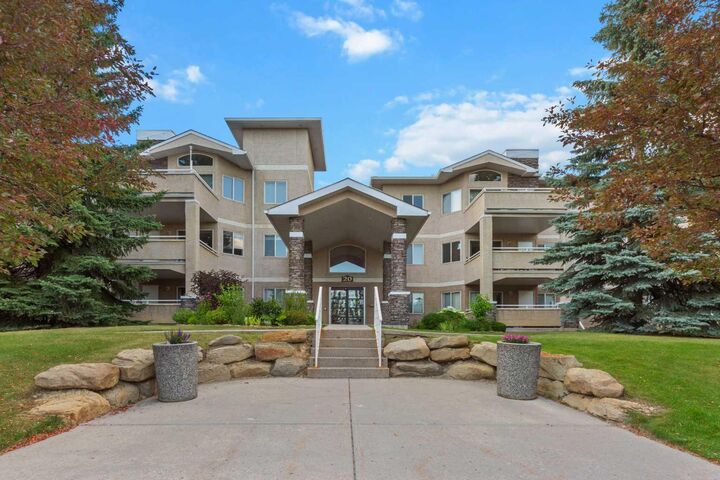 20 Country Hills View NW 201 — photo 1