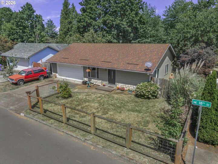 Property Photo: 1585 NE 18th St OR 97030