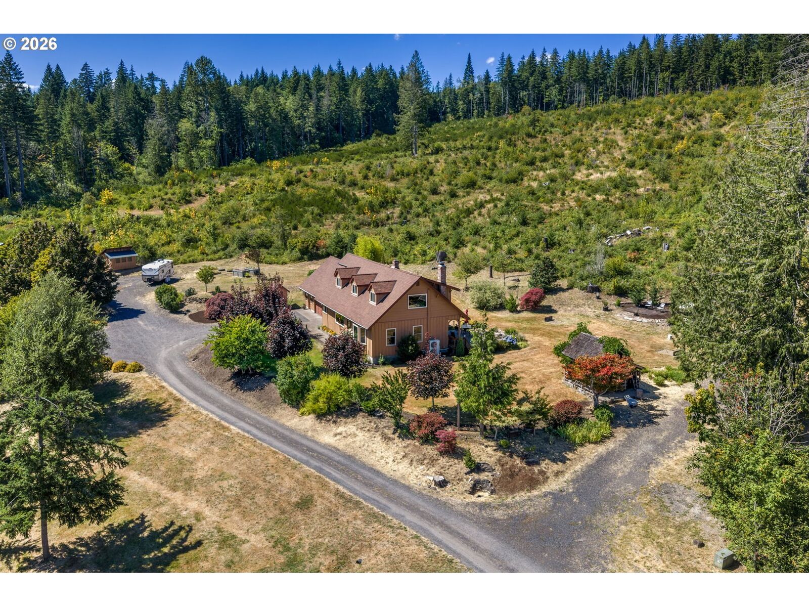 Property Photo: 2401 Loop Rd WA 98648