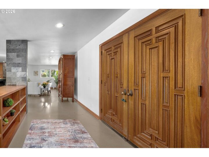 Property Photo: 3105 SW 98th Ave OR 97225