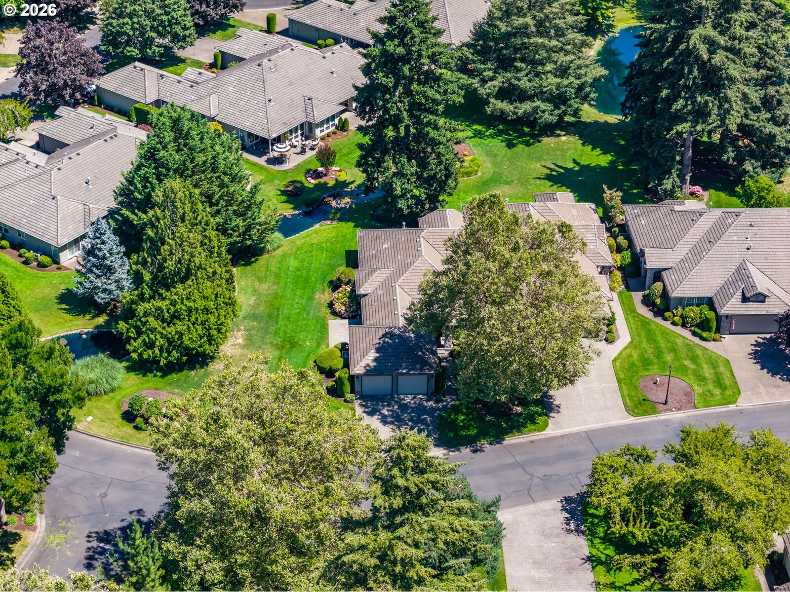 Property Photo: 732 Castle Pines Dr N OR 97303