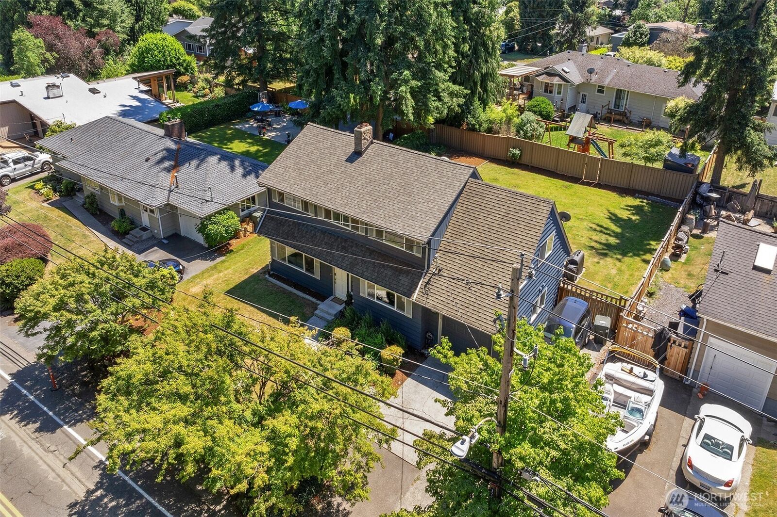 Property Photo:  6505 NE Arrowhead Drive  WA 98028 