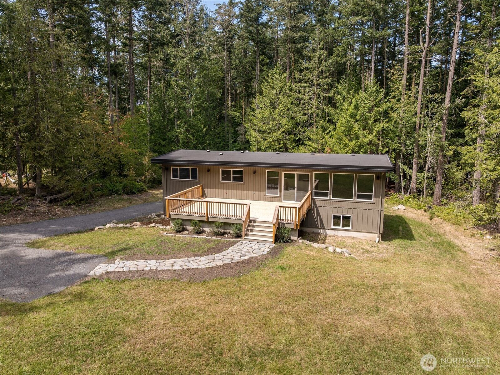 Property Photo: 610 Pavey Boulevard WA 98261