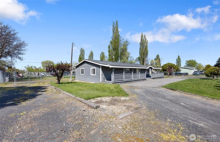 Property Photo: 614 S Andes Road WA 99344
