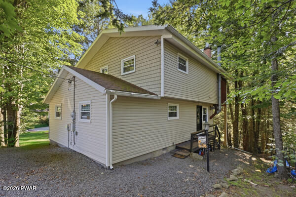 Property Photo:  21 Brookfield Road  PA 18436 