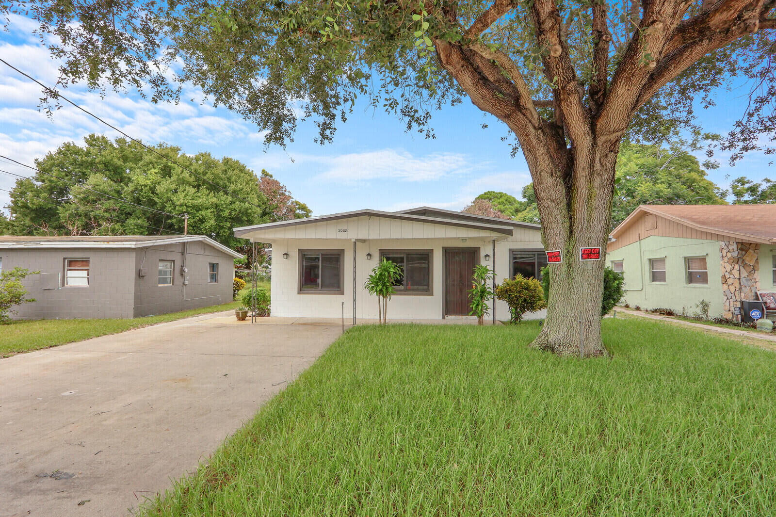 Property Photo:  2008 Avenue N  FL 34950 