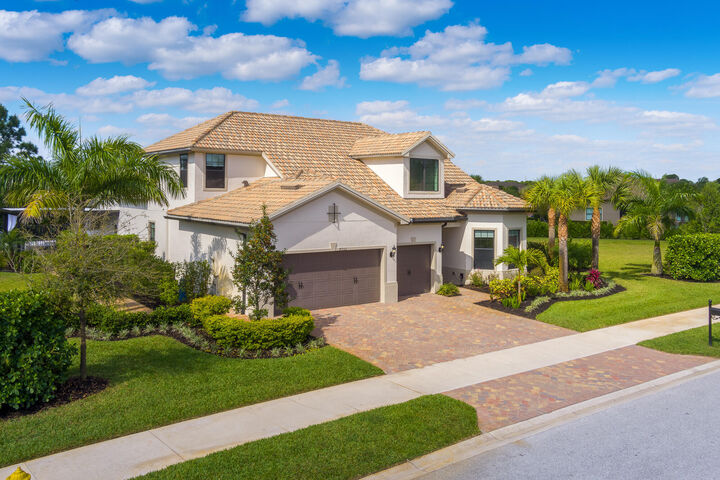 Property Photo: 4952 SW Sensation Street FL 34990