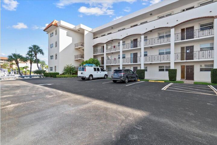 Property Photo:  20 Yacht Club Drive 104  FL 33408 