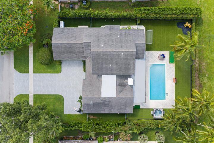Property Photo:  2892 Banyan Blvd Circle NW  FL 33431 