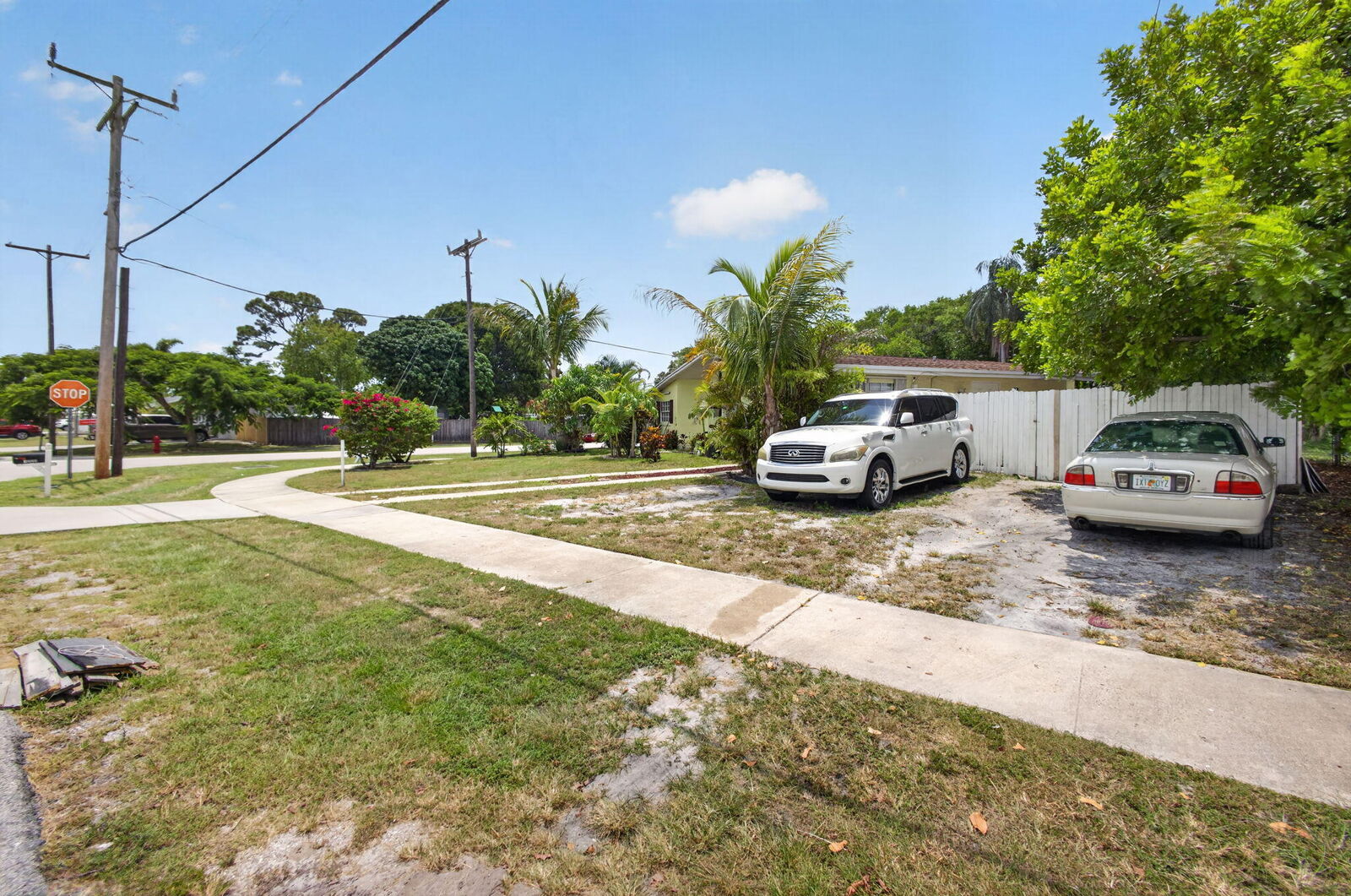 Property Photo: 1220 Cherokee Street FL 33458