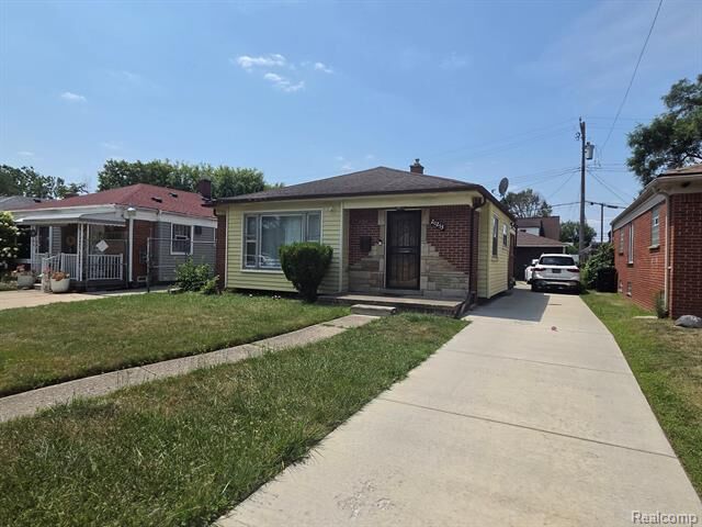 Property Photo: 20253 Plainview Avenue MI 48219