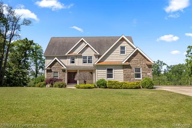 Property Photo: 2732 Carric Court MI 49201