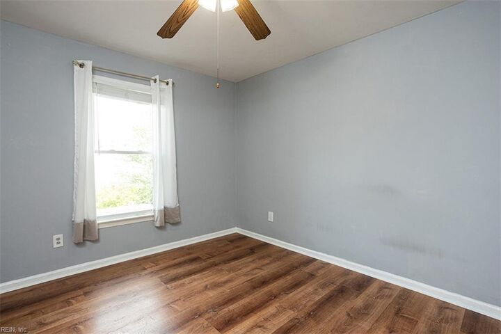 Property Photo:  2009 Drumheller Ct  VA 23464 