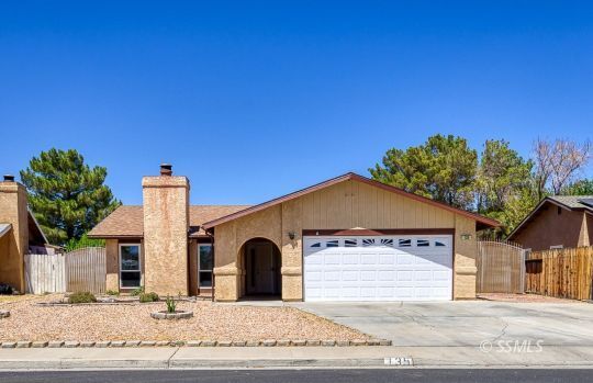 Property Photo: 135 N American St CA 93555