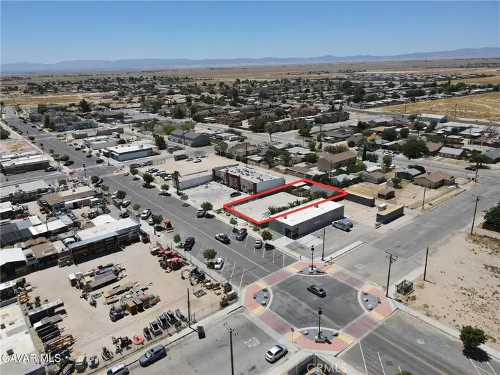Property Photo:  2753 Diamond  CA 93560 