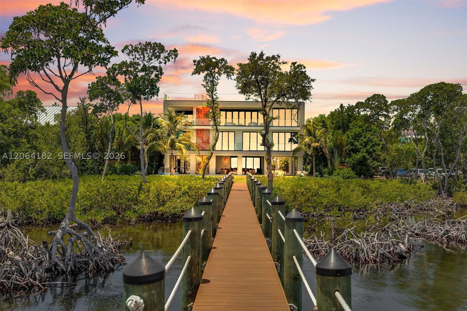 Property Photo: 39 Mutiny Pl FL 33037