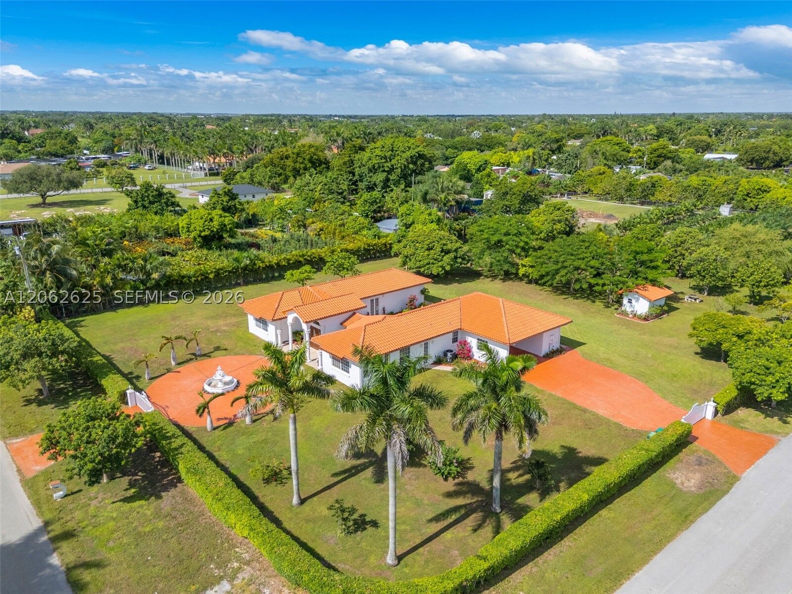 Property Photo: 23800 SW 207th Ave FL 33031