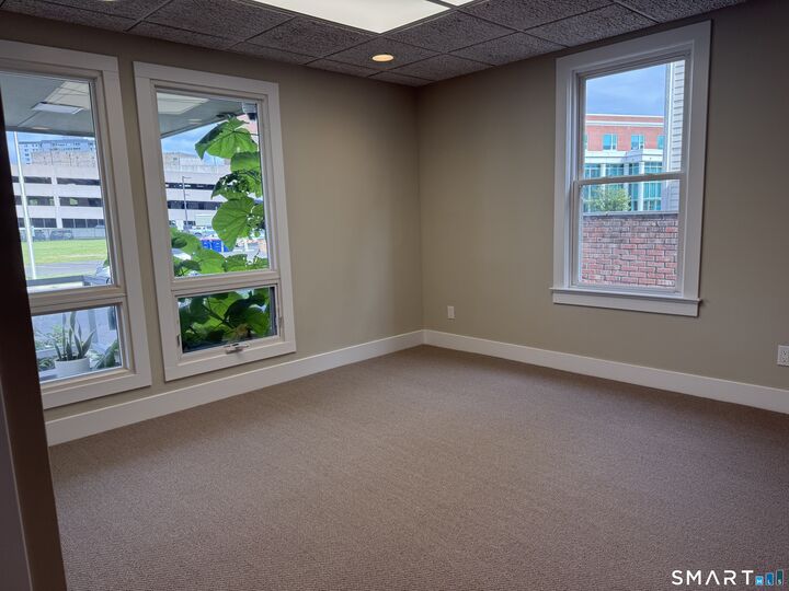 Property Photo:  810 Bedford Street 1  CT 06901 