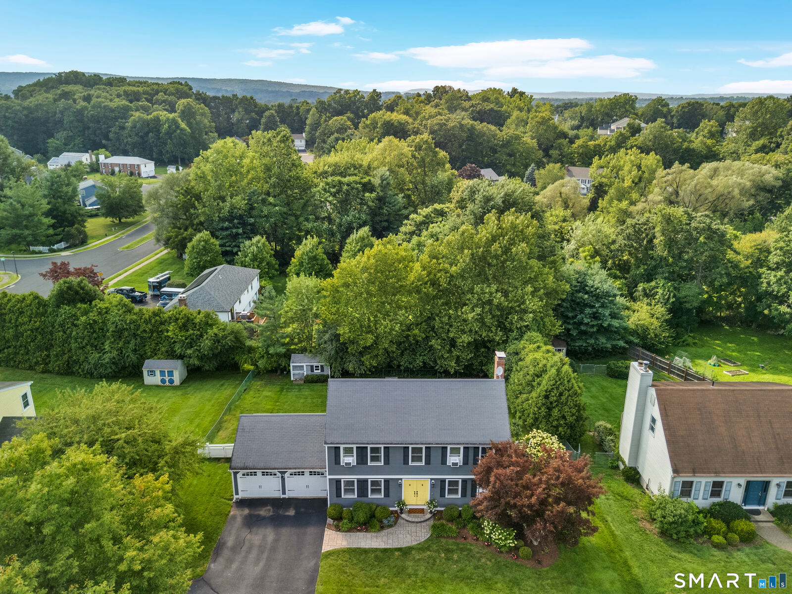 Property Photo:  897 East Street  CT 06457 
